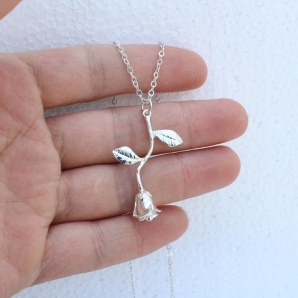 "Beauty & the Beast" Red Rose Dainty Cute Necklace - Picture 8 of 10